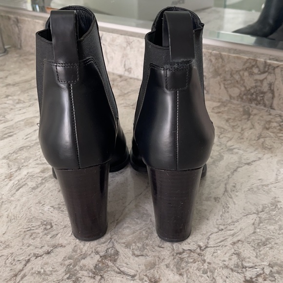 Vince Edith Leather Ankle Boot - Picture 4 of 9